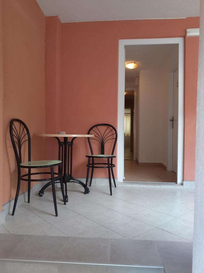 Apartmani Patrick 巴什卡沃达 外观 照片
